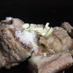 Cách làm sườn rim nước mắm