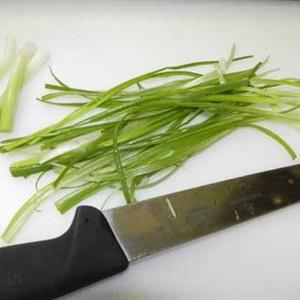 Cách làm sườn sốt tỏi