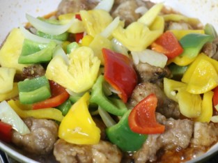 Sườn xào chua ngọt