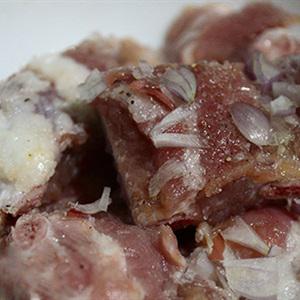 Cách làm sườn xào khoai tây