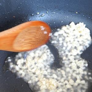 Cách làm sườn xóc tỏi