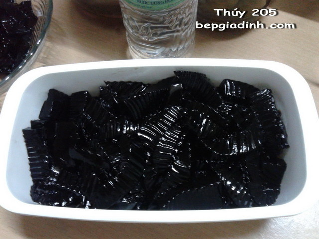 Sương sáo hột é