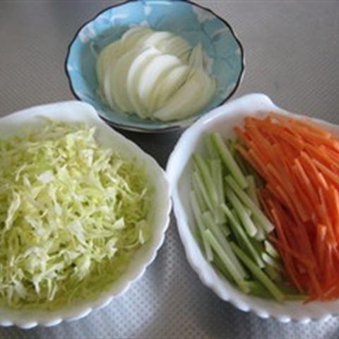 Cách nấu súp bắp cải thịt gà