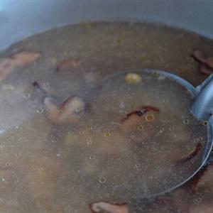 Cách làm súp bắp thịt gà