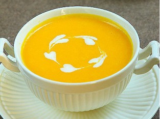 Súp bí đỏ bằng lò vi sóng