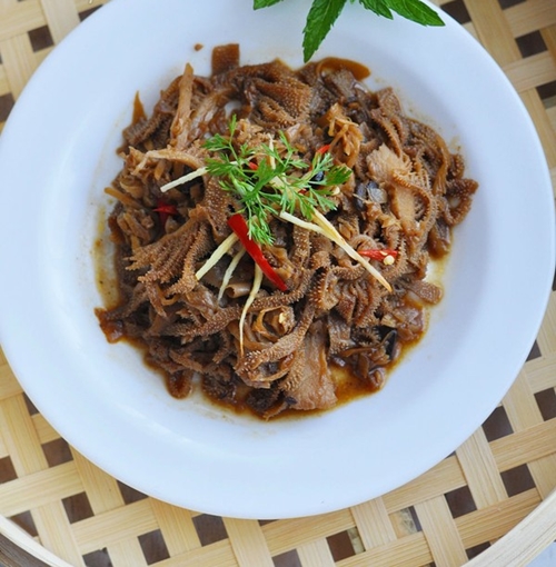 Súp cay thịt bò và rau củ kiểu Hàn ngon miệng, dễ làm cho ngày đông ấm áp