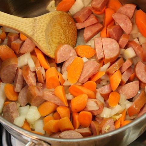 Cách làm súp đậu xúc xích