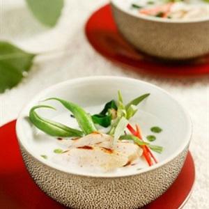 Cách làm súp gà cay kiểu Thái