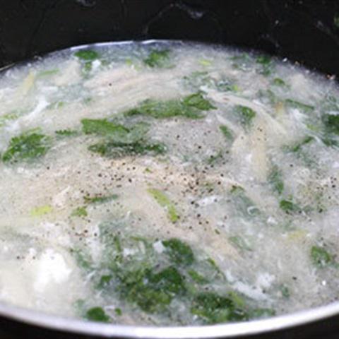 Cách làm súp gà măng tươi