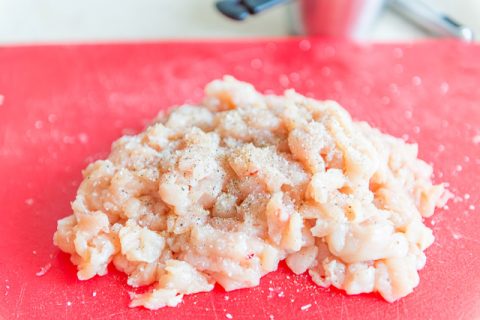 Súp gà: món nấu nhanh, giải cảm ngày mưa lạnh