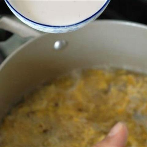 Cách làm súp gà nấm hương