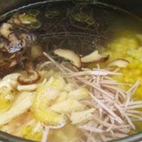 Cách nấu súp gà nấu bắp non