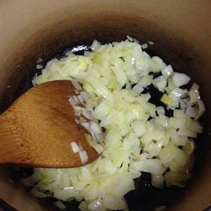 Cách nấu súp gà rau củ đơn giản