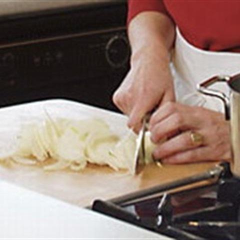 Cách làm súp hành tây kiểu Pháp