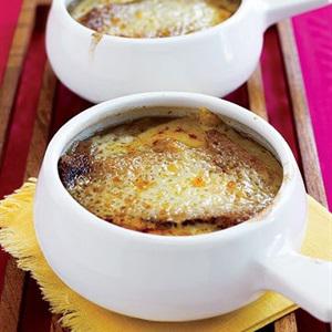 Cách làm súp hành tây kiểu Pháp