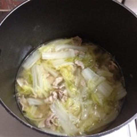 Cách nấu súp kem sữa với bắp cải thịt xông khói