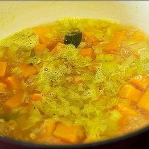 Cách làm súp khoai lang bắp mỹ