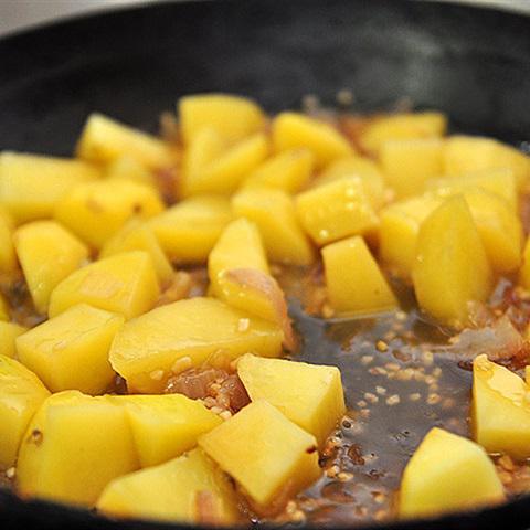 Cách làm súp khoai tây bánh mì