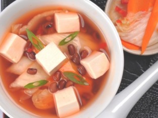 Súp kim chi đậu đỏ