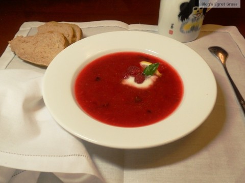 Súp lạnh phúc bồn tử