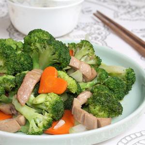 Cách làm súp lơ xanh xào cật heo