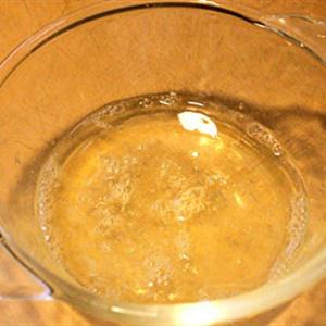 Cách làm súp măng tây với thịt cua