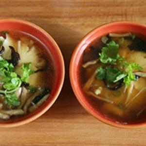 Cách làm súp nấm miso