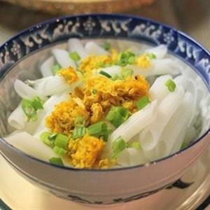 Cách làm súp nui gạo chả cua