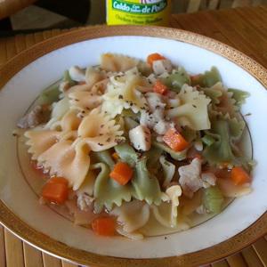 Cách làm súp nui thịt gà