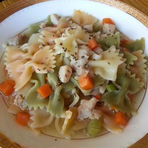 Cách làm súp nui thịt gà