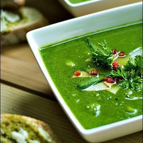 Cách làm súp rau chân vịt