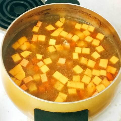 Cách nấu súp rau củ thịt gà