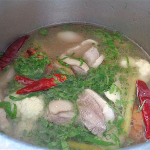 Cách làm súp thịt vịt cay