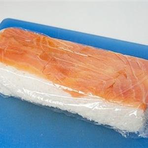 Cách làm sushi cá hồi