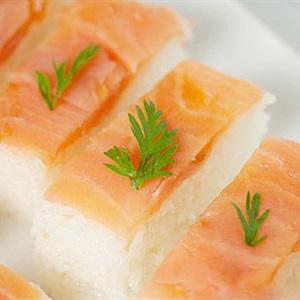 Cách làm sushi cá hồi