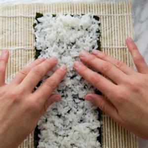 Cách làm sushi kiểu california