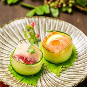 Cách làm sushi cuộn dưa leo