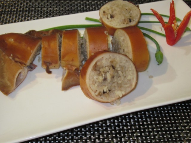 Sushi mực