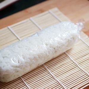 Cách làm sushi trứng tôm