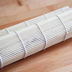 Cách làm sushi trứng tôm