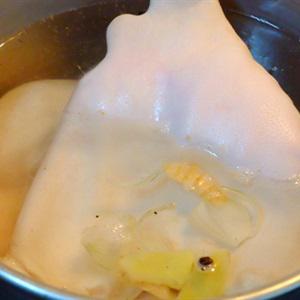 Cách làm tai heo ngâm giấm