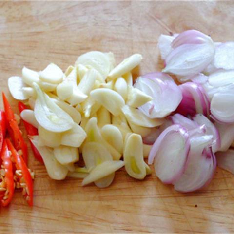 Cách làm tai heo ngâm giấm