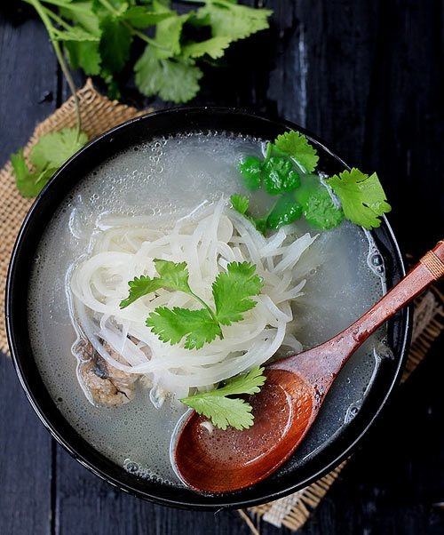 Tận dụng cơm nguội làm cơm chiên thịt gà đậm hương đủ dinh dưỡng