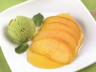 Táo áp chảo kem trà xanh