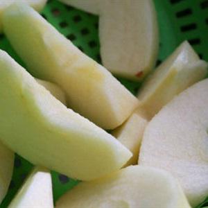 Cách làm táo chiên giòn