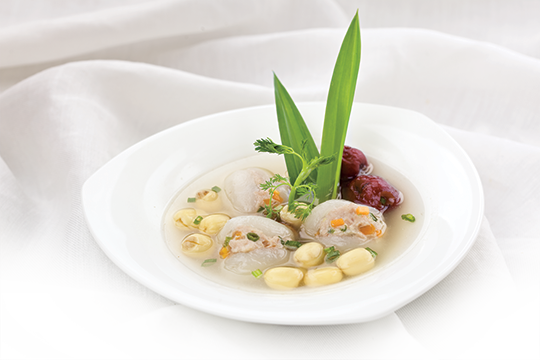 Táo tàu tiềm chôm chôm