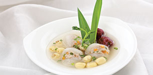 Táo tàu tiềm chôm chôm