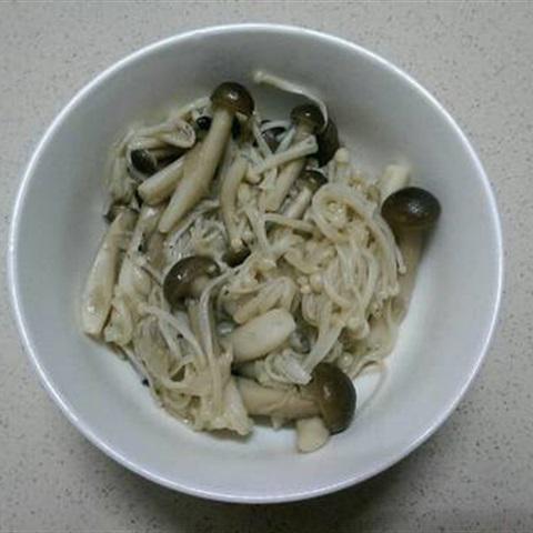 Cách làm tàu hũ ky cuộn nấm