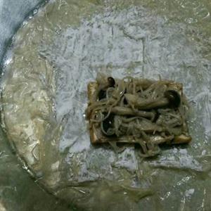 Cách làm tàu hũ ky cuộn nấm