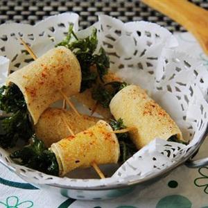 Cách làm tàu hũ ky cuộn rau chiên giòn